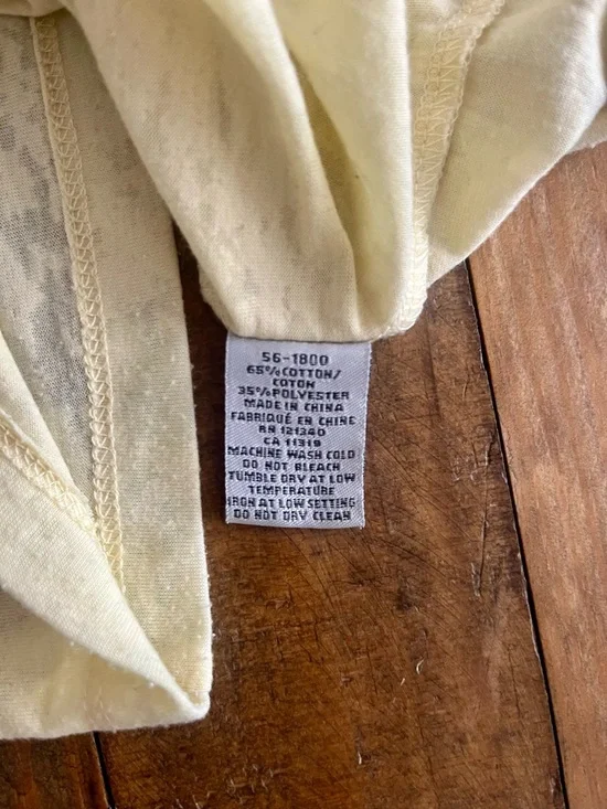 2/$15 Garage Yellow V-Neck Pocket Tee - Women's US S - Picture 6 of 6